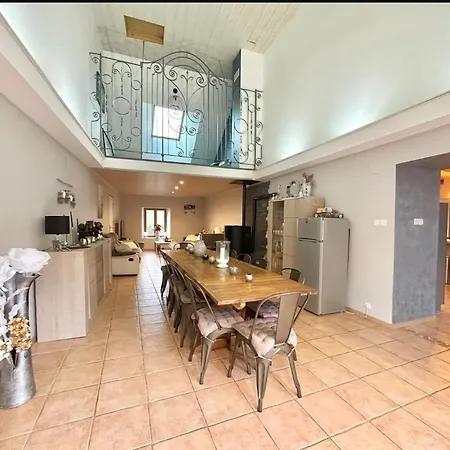 Holiday home Maison Atypique De Caractere *